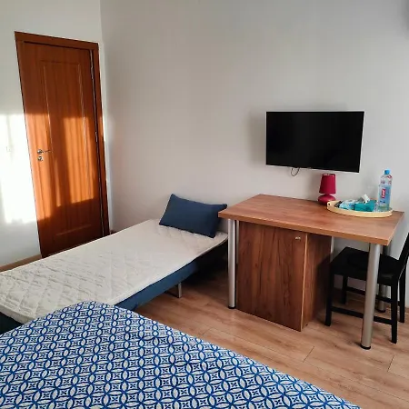 Ivavev Is Us Bythesea 3*