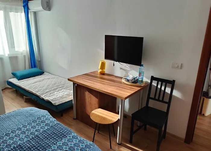 Ivavev Is Us Bythesea 3* Констанца