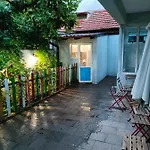 Ivavev Is Us Bythesea 3*
