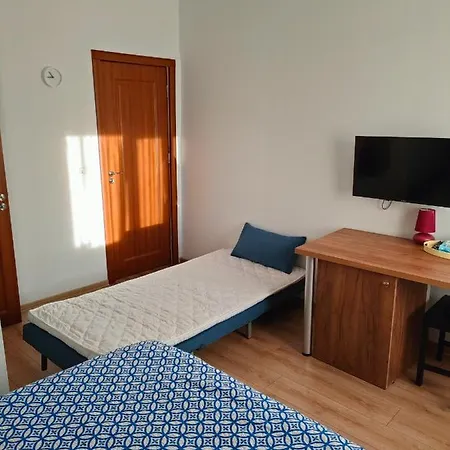 Ivavev Is Us Bythesea בית הארחה