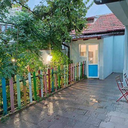 Pensiune Ivavev Is Us Bythesea Constanţa