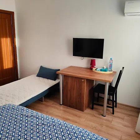 Ivavev Is Us Bythesea 3* קונסטנצה