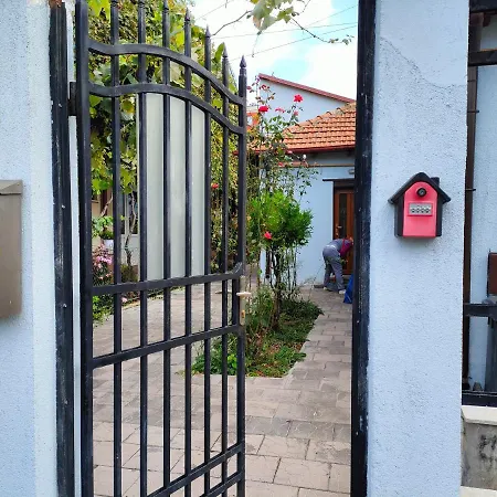 בית הארחה Ivavev Is Us Bythesea קונסטנצה