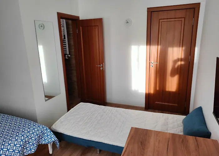 Ivavev Is Us Bythesea ゲストハウス 3*