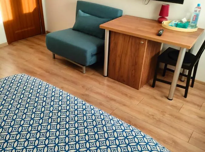 Ivavev Is Us Bythesea ゲストハウス 3*