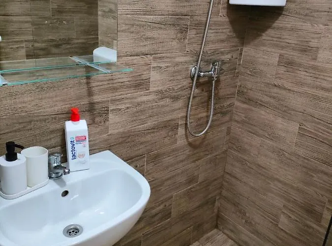 Ivavev Is Us Bythesea 3*