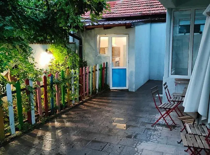 Ivavev Is Us Bythesea 3*